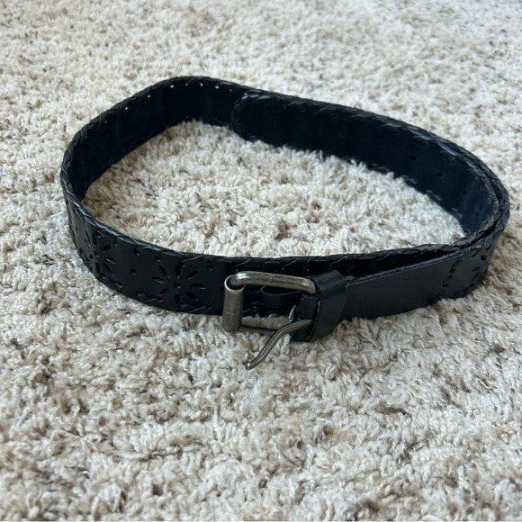 Vintage Bonded Leather Flower Printed Black Belt Size Large - Picture 2 of 6